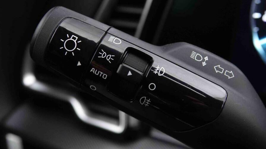 Mandataire Automobile neuf, recherche de Kia Sportage-1-6t-gdi-hev-215-gt-line - E-Motors