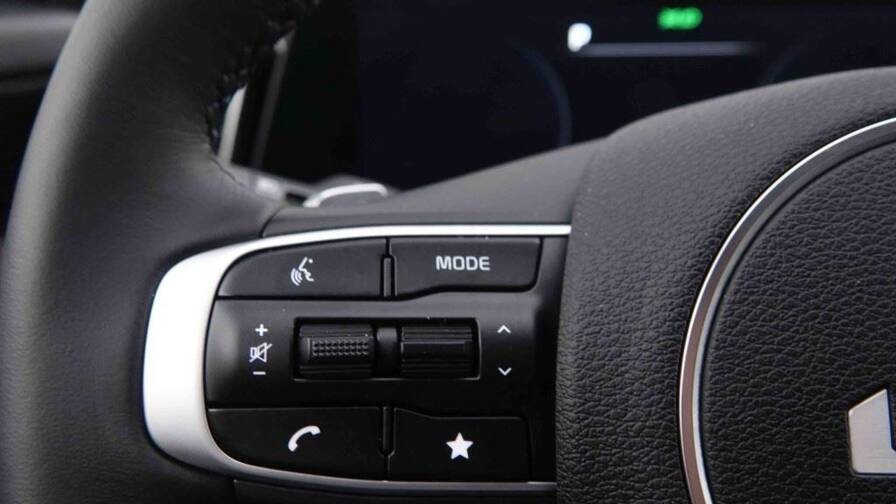 Mandataire Automobile neuf, recherche de Kia Sportage-1-6t-gdi-hev-215-gt-line - E-Motors