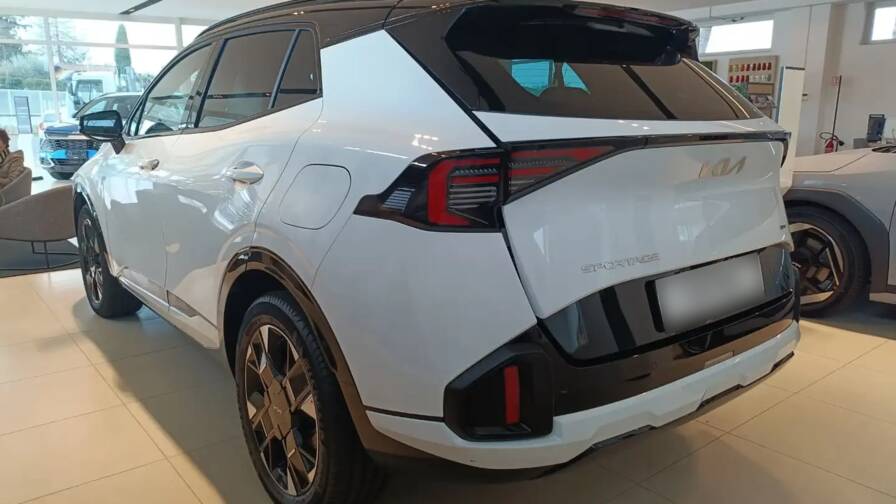 Mandataire Automobile neuf, recherche de Kia Sportage-t-gdi-245-isg-hybride-rechargeable-bva6-4x4-gt-line-premium-business - E-Motors