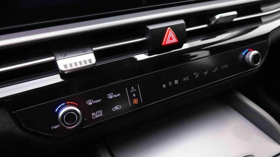 Mandataire Automobile neuf, recherche de Kia Sportage-1-6-t-gdi-150-dct-pulse-plus-my25 - E-Motors