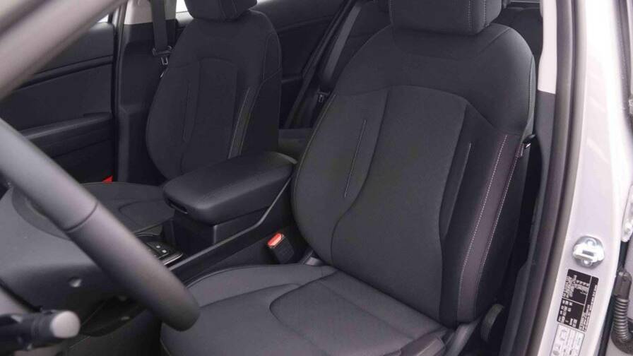 Mandataire Automobile neuf, recherche de Kia Sportage-1-6t-gdi-dct-pulse-plus-new-model - E-Motors