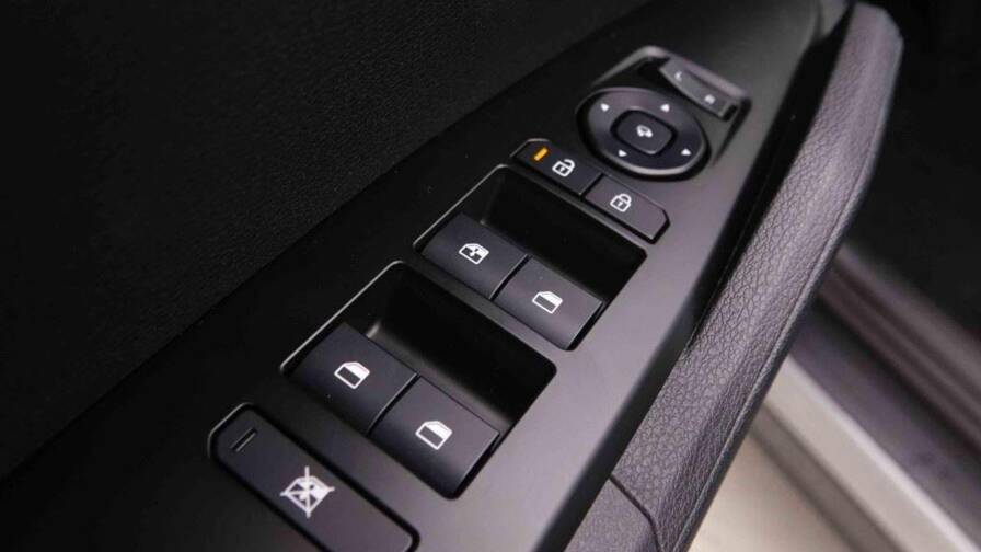 Mandataire Automobile neuf, recherche de Kia Sportage-1-6t-gdi-dct-pulse-plus-new-model - E-Motors