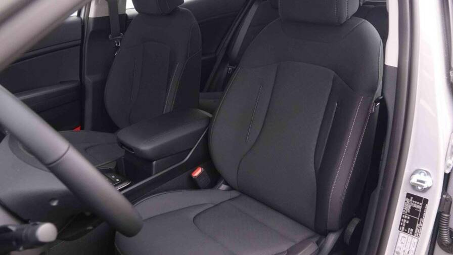 Mandataire Automobile neuf, recherche de Kia Sportage-1-6t-gdi-dct-pulse-plus-new-model - E-Motors