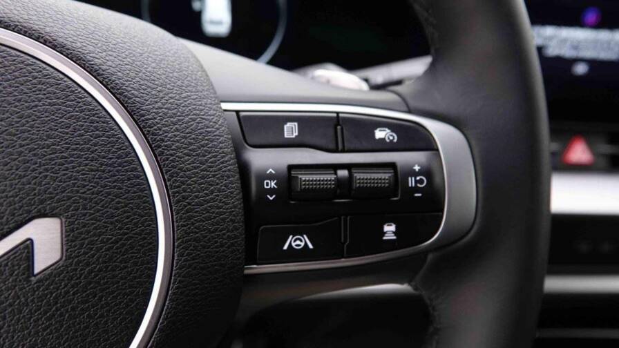 Mandataire Automobile neuf, recherche de Kia Sportage-1-6t-gdi-hev-215-gt-line - E-Motors