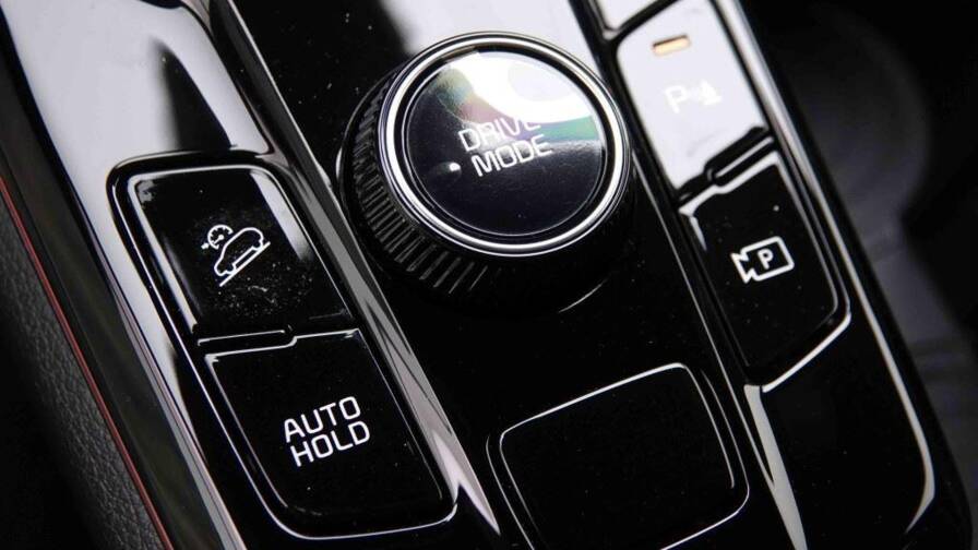 Mandataire Automobile neuf, recherche de Kia Sportage-1-6t-gdi-hev-215-gt-line - E-Motors