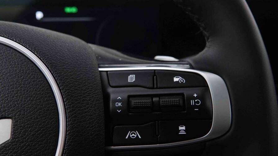 Mandataire Automobile neuf, recherche de Kia Sportage-1-6t-gdi-hev-215-gt-line - E-Motors