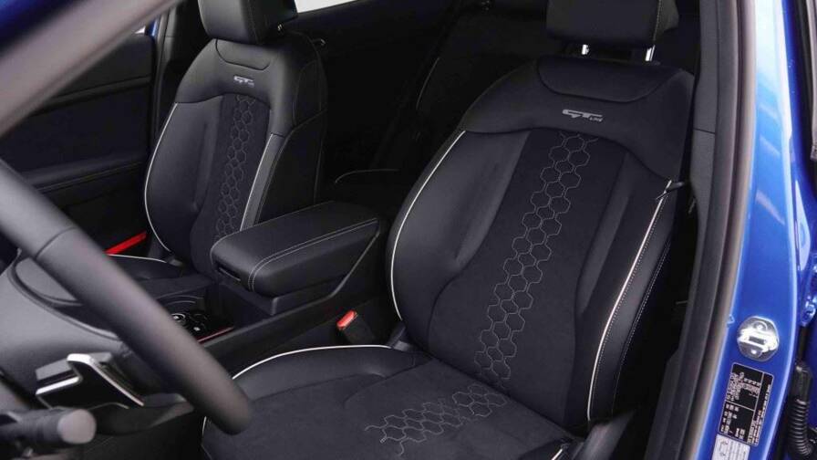 Mandataire Automobile neuf, recherche de Kia Sportage-1-6t-gdi-hev-215-gt-line - E-Motors