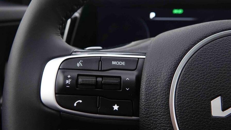 Mandataire Automobile neuf, recherche de Kia Sportage-1-6t-gdi-hev-215-gt-line - E-Motors