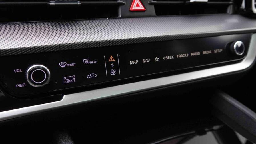 Mandataire Automobile neuf, recherche de Kia Sportage-1-6t-gdi-hev-215-gt-line - E-Motors