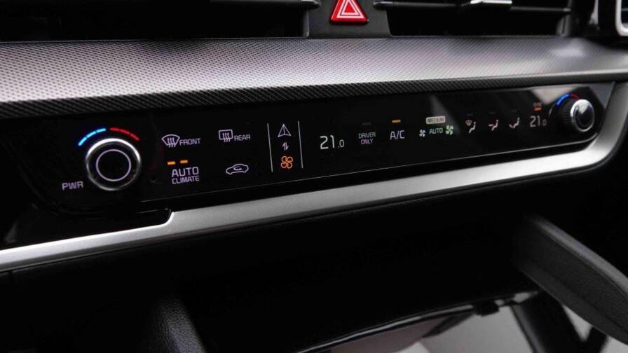 Mandataire Automobile neuf, recherche de Kia Sportage-1-6t-gdi-hev-215-gt-line - E-Motors