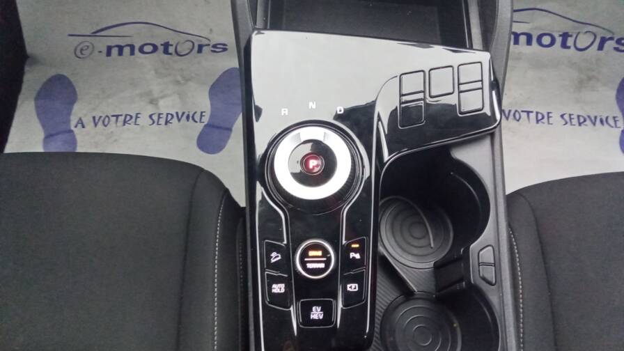 Mandataire Automobile occasion, recherche de Kia Sportage-1-6-t-gdi-265-hyb-recharge-bva6-4x4-active - E-Motors
