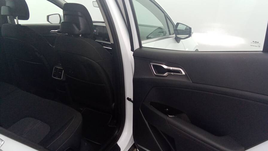 Mandataire Automobile occasion, recherche de Kia Sportage-1-6-t-gdi-265-hyb-recharge-bva6-4x4-active - E-Motors