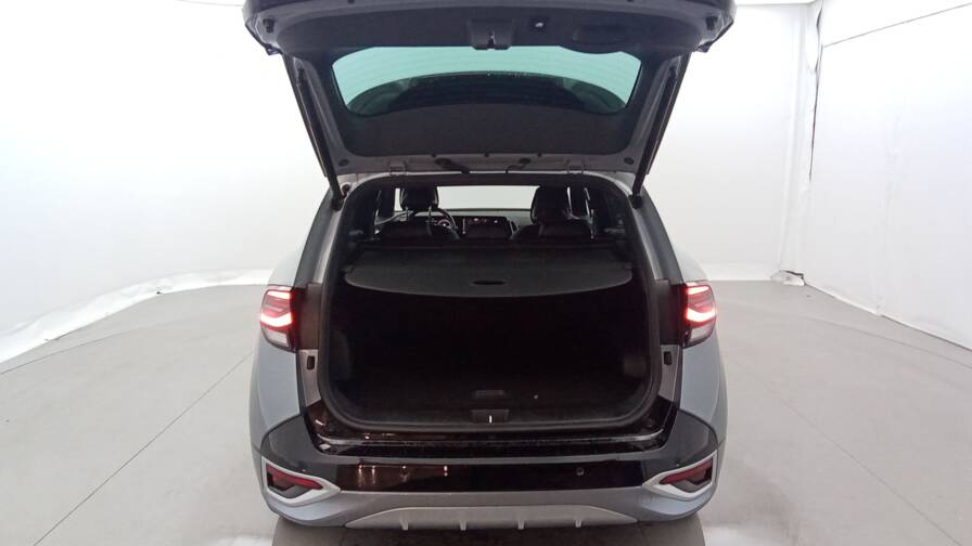 Mandataire Automobile occasion, recherche de Kia Sportage-1-6-t-gdi-265-isg-hybride-rechargeable-bva6-4x4-gt-line-premium-plus-attelage-amovible - E-Motors