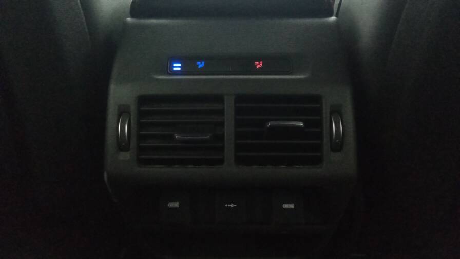 Mandataire Automobile occasion, recherche de Land rover Discovery-sport-d150-r-dynamic-se-cuir - E-Motors