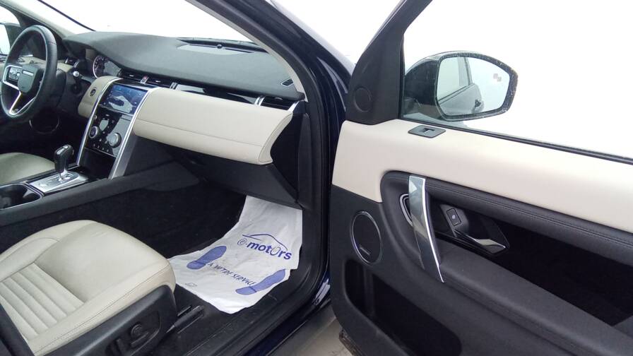 Mandataire Automobile occasion, recherche de Land rover Discovery-sport-mark-vii-p300e-phev-awd-bva-se-plus-cuir-plus-toit - E-Motors