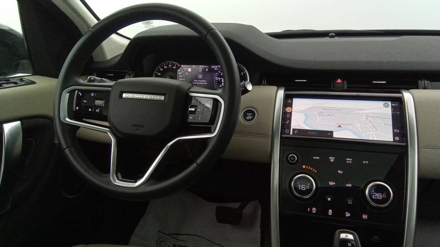 Mandataire Automobile occasion, recherche de Land rover Discovery-sport-mark-vii-p300e-phev-awd-bva-se-plus-cuir-plus-toit - E-Motors