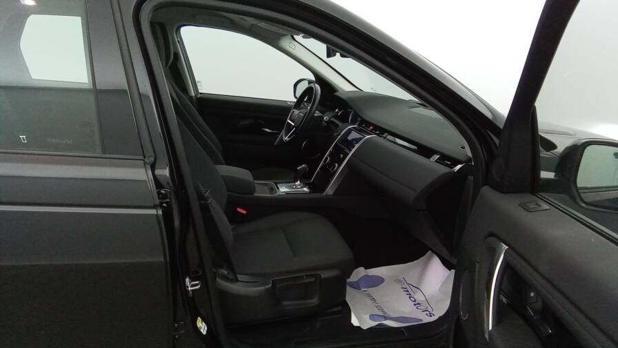 Mandataire Automobile occasion, recherche de Land rover Discovery-sport-p300e-phev-awd - E-Motors