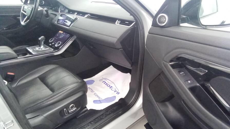 Mandataire Automobile occasion, recherche de Land rover Range-rover-evoque-mark-iii-p300e-phev-awd-bva8-se-plus-attelage - E-Motors