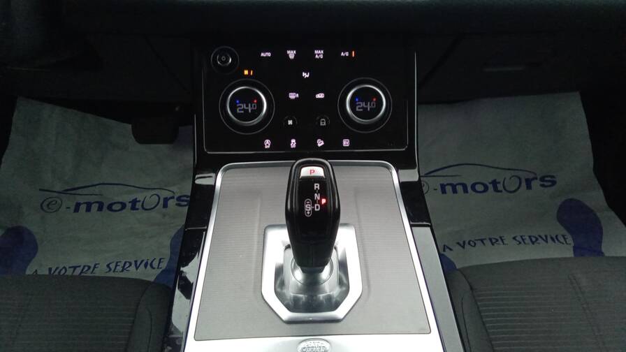 Mandataire Automobile occasion, recherche de Land rover Range-rover-evoque-p300e-phev-awd-bva8 - E-Motors