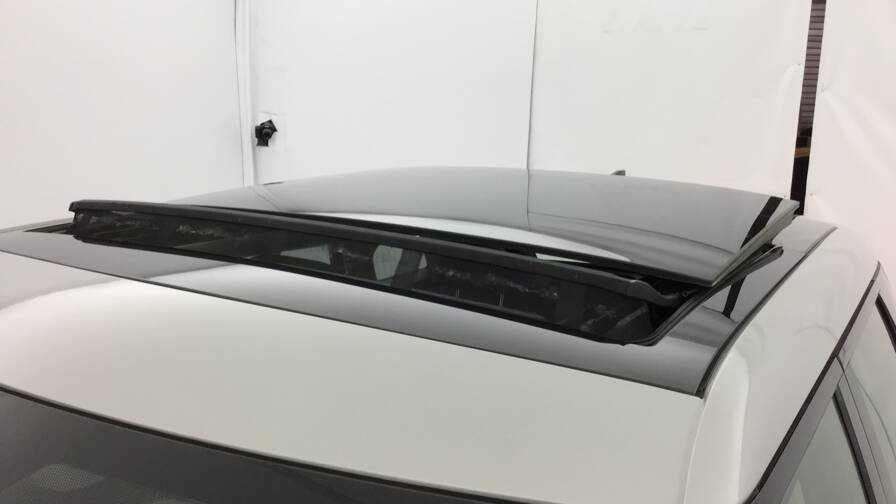 Mandataire Automobile occasion, recherche de Land rover Range-rover-evoque-p300e-phev-toit - E-Motors