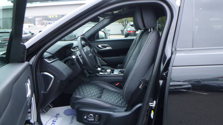 Mandataire Automobile occasion, recherche de Land rover Range-rover-velar-5-0l-550ch-sv-autobiography-toit-jantes-22 - E-Motors