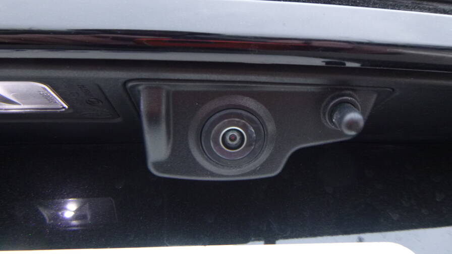 Mandataire Automobile occasion, recherche de Land rover Range-rover-velar-5-0l-550ch-sv-autobiography-toit-jantes-22 - E-Motors