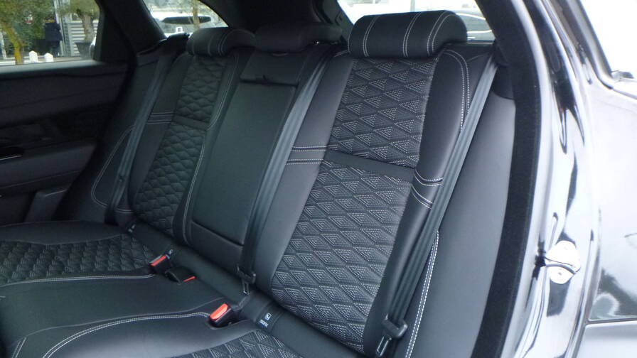 Mandataire Automobile occasion, recherche de Land rover Range-rover-velar-5-0l-550ch-sv-autobiography-toit-jantes-22 - E-Motors