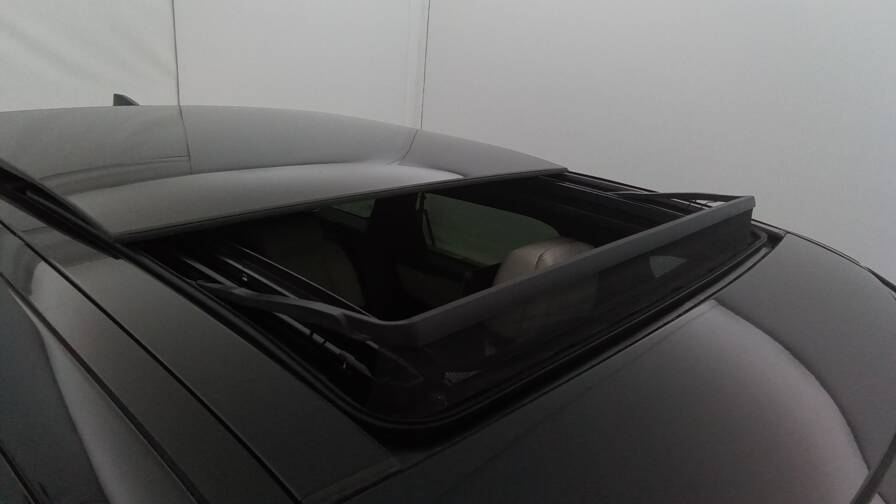 Mandataire Automobile occasion, recherche de Land rover Range-rover-velar-first-edition-d300-bva-full-options - E-Motors