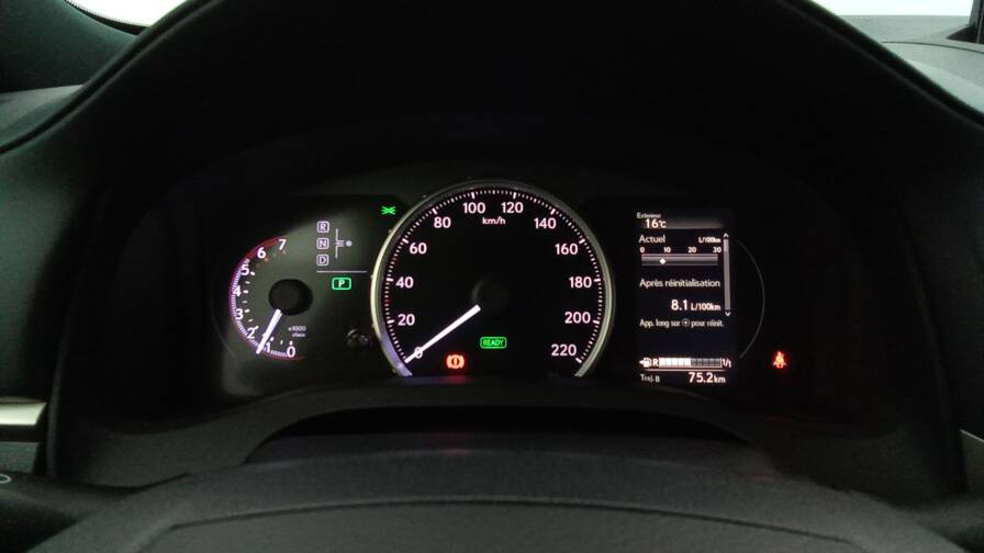 Mandataire Automobile occasion, recherche de Lexus Ct-200h-sport-edition - E-Motors