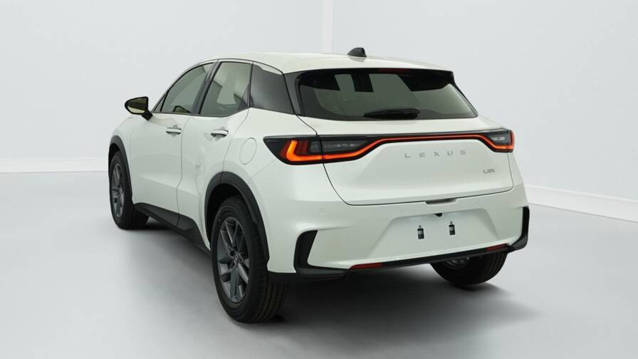 Mandataire Automobile neuf, recherche de Lexus Lbx-2wd-business - E-Motors