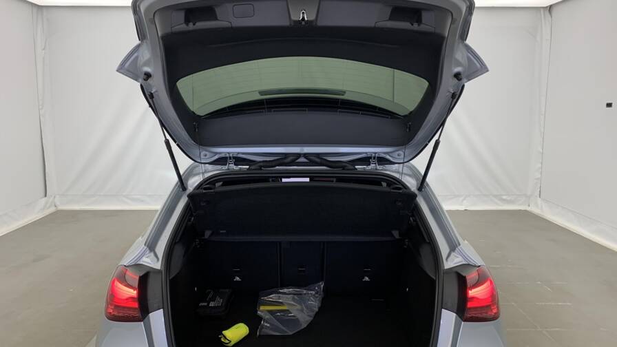 Mandataire Automobile neuf, recherche de Mercedes Classe-a-200-d-8g-dct-amg-line - E-Motors