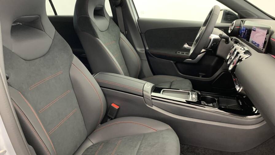 Mandataire Automobile neuf, recherche de Mercedes Classe-a-200-d-8g-dct-amg-line - E-Motors