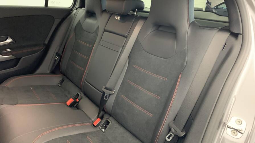 Mandataire Automobile neuf, recherche de Mercedes Classe-a-200-d-8g-dct-amg-line - E-Motors