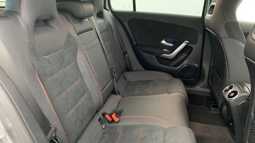 Mandataire Automobile neuf, recherche de Mercedes Classe-a-250-e-hybrid-eq-8g-dct-amg-line - E-Motors