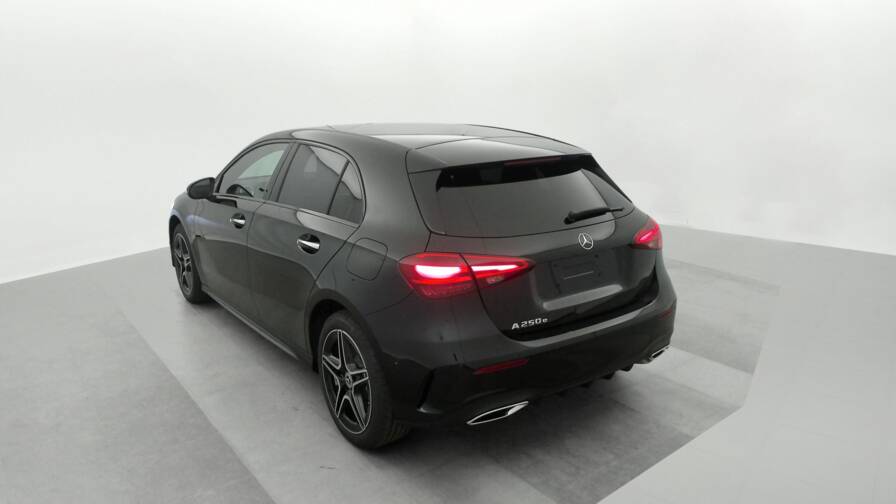 Mandataire Automobile neuf, recherche de Mercedes Classe-a-250-e-hybrid-eq-8g-dct-amg-line - E-Motors