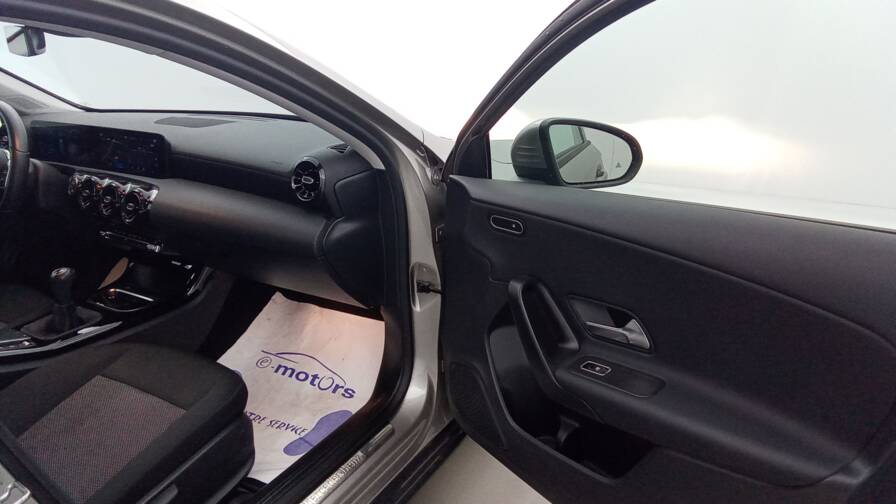 Mandataire Automobile occasion, recherche de Mercedes Classe-a-180d-style-gps-camera - E-Motors