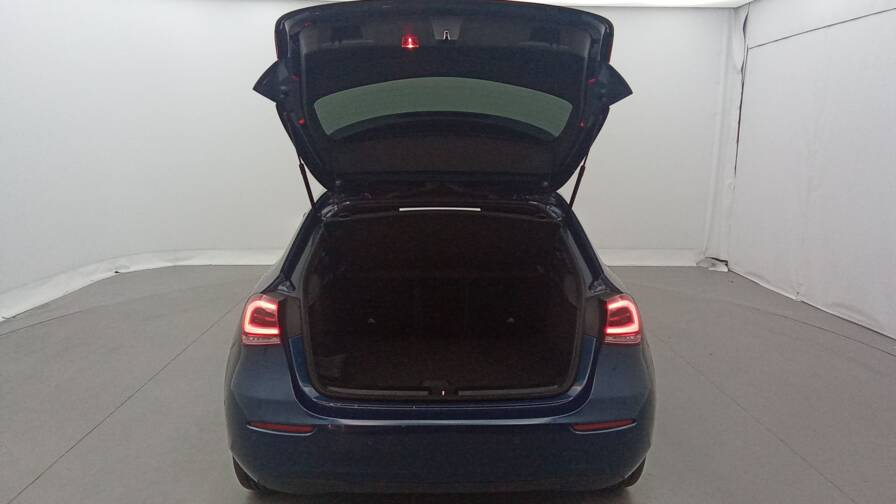 Mandataire Automobile occasion, recherche de Mercedes Classe-a-250-e-8g-dct-style-line-plus-pack-stationnement-plus-si-ges-chauffants - E-Motors