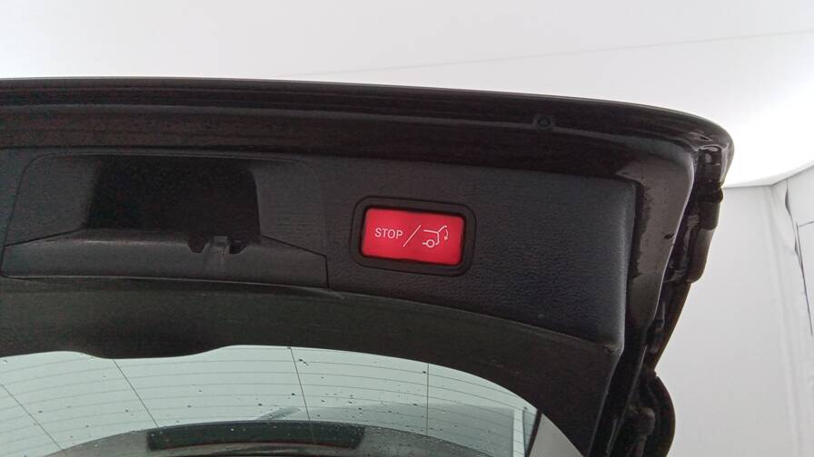 Mandataire Automobile occasion, recherche de Mercedes Classe-c-break-300e-9g-tronic-avantgarde-line - E-Motors