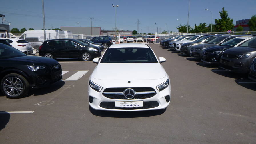 Avis-mandataire-auto-Emotors-Mercedes-Classe-a-Amg-line-250-e-8g-dct.