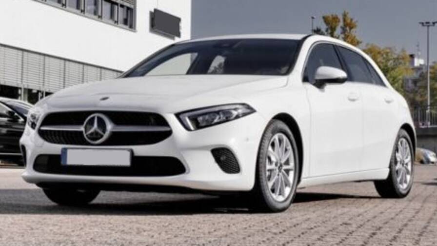 Avis-mandataire-auto-Emotors-Mercedes-Classe-a-Amg-line-200-7g-dct-plus-toit-pano.