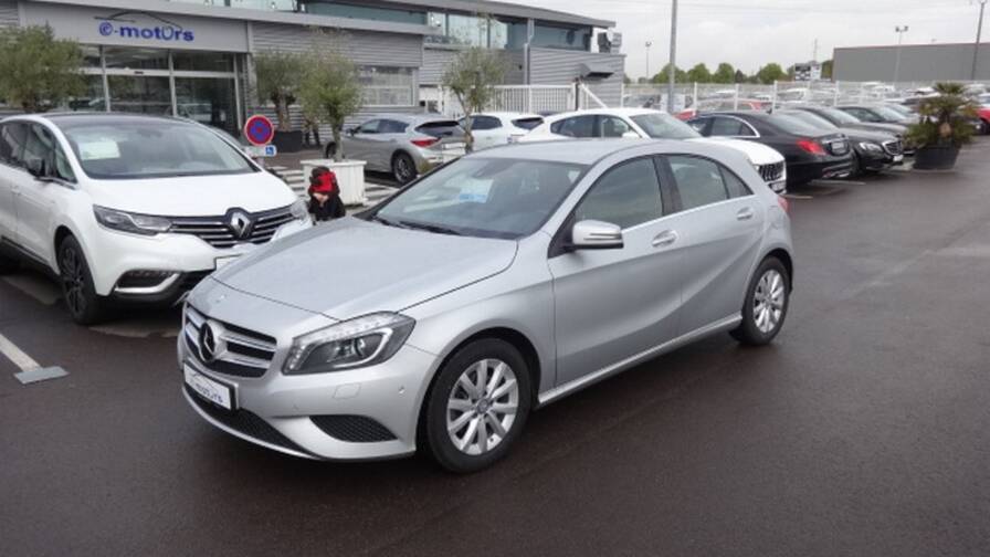 Avis-mandataire-auto-Emotors-Mercedes-Classe-a-200-d-inspiration-plus-navi-plus-ils.