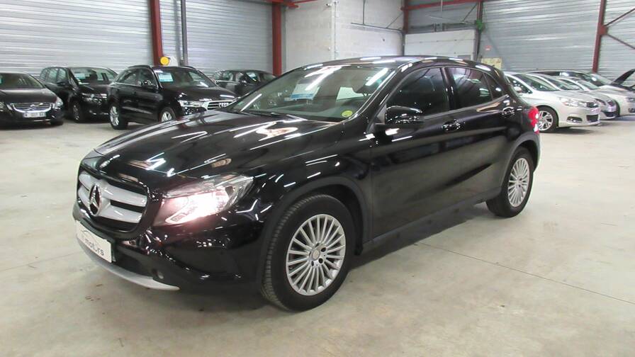 Avis-mandataire-auto-Emotors-Mercedes-Classe-gla-180-d-plus-gps.