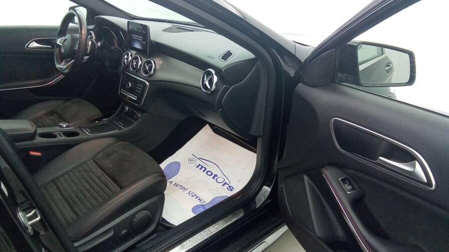 Mandataire Automobile occasion, recherche de Mercedes Gla-200-d-7-g-dct-fascination - E-Motors