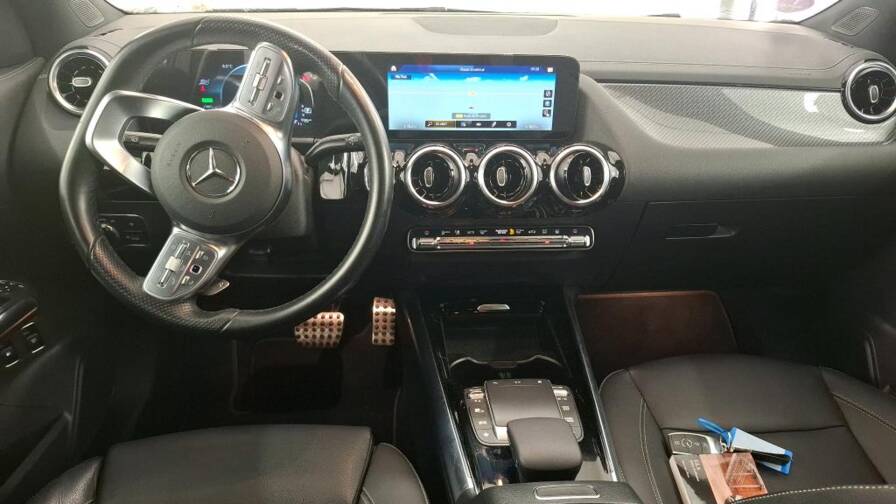 Mandataire Automobile occasion, recherche de Mercedes Gla-250-e-8g-dct-amg-line-plus-si-ges-av-chauffants-plus-pack-aide-la-conduite-plus-pack-cuir - E-Motors