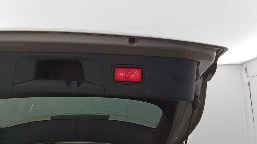 Mandataire Automobile occasion, recherche de Mercedes Glc-300-e-9g-tronic-4matic-amg-line-plus-cuir - E-Motors