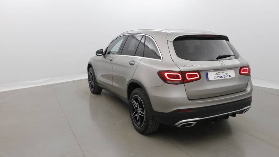 Mandataire Automobile occasion, recherche de Mercedes Glc-300-e-9g-tronic-4matic-amg-line-plus-cuir - E-Motors