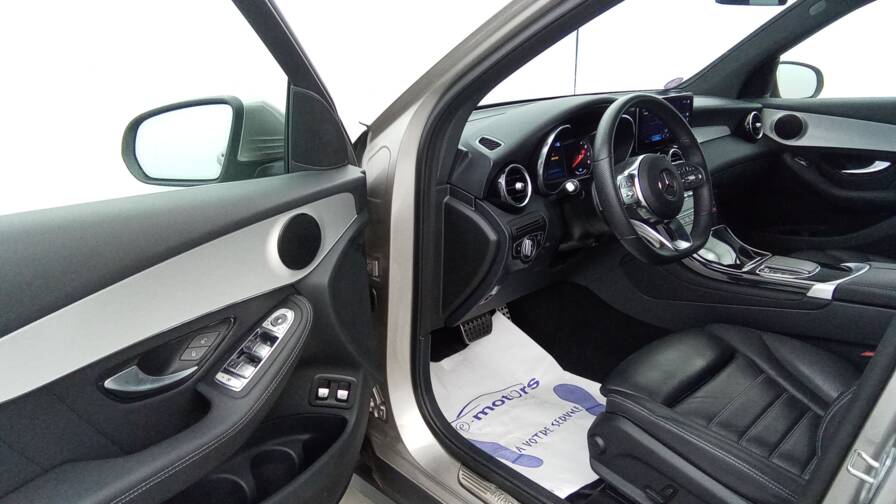 Mandataire Automobile occasion, recherche de Mercedes Glc-300-e-9g-tronic-4matic-amg-line-plus-cuir - E-Motors
