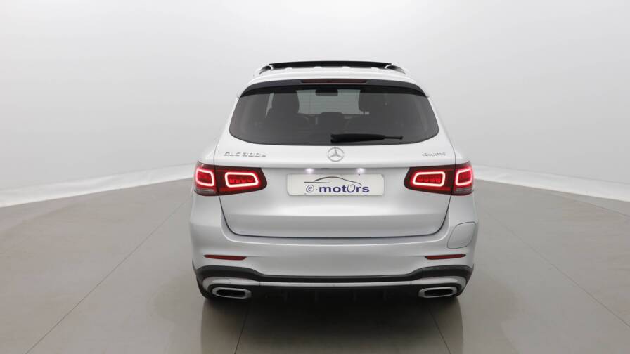Mandataire Automobile occasion, recherche de Mercedes Glc-300-e-9g-tronic-4matic-amg-line-plus-toit - E-Motors