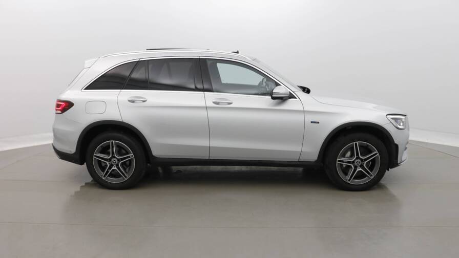 Mandataire Automobile occasion, recherche de Mercedes Glc-300-e-9g-tronic-4matic-amg-line-plus-toit - E-Motors