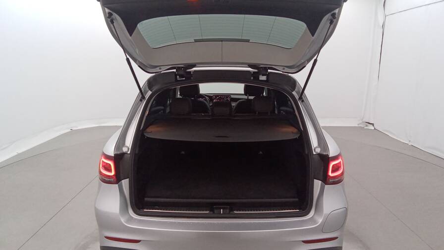 Mandataire Automobile occasion, recherche de Mercedes Glc-300-e-9g-tronic-4matic-amg-line-plus-toit - E-Motors